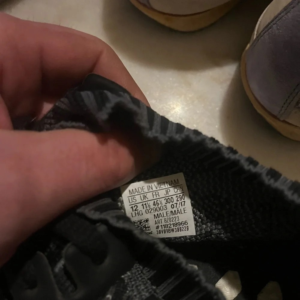 Adidas NMD R1 - Picture 3 of 3